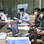 Mantap Menjadi Tuan Rumah MTQ, Bupati Tanjabbar Rapat Bersama Gubernur Jambi